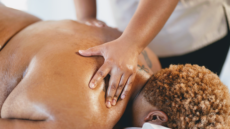 ATLANTA CURVES THERAPEUTIC MASSAGE