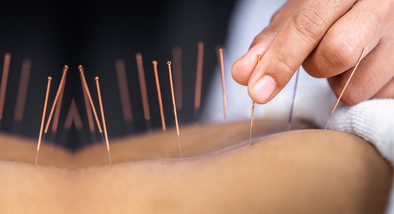 Centre Nasser: Kinésithérapie, Ostéopathie, Chiropraxie, Acupuncture,