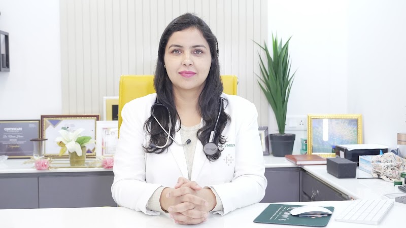 Dr. Vineeta Pathak – Best Dermatologist in Delhi, Skin Specialist,