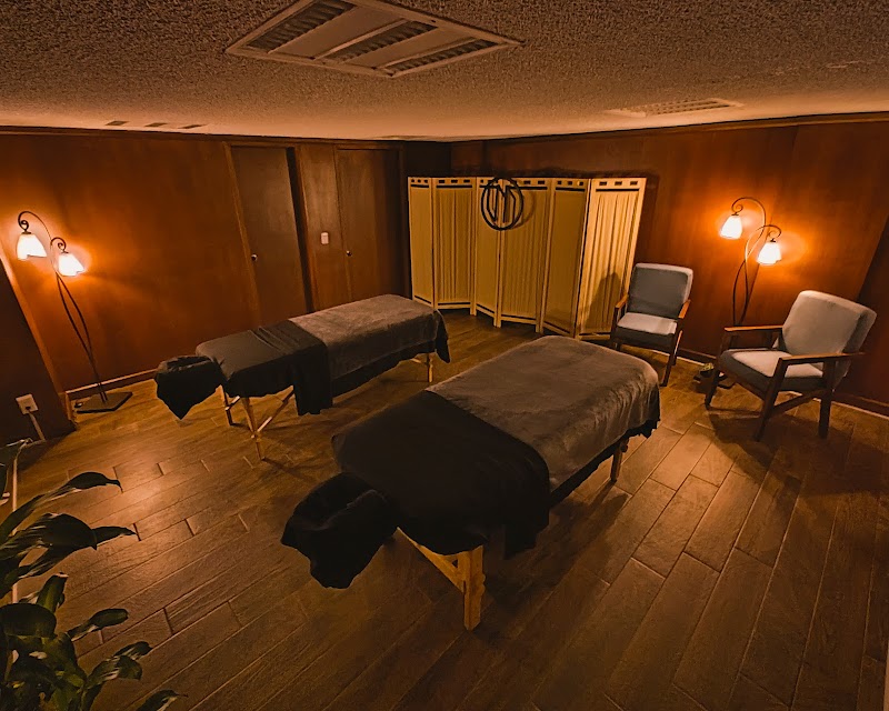 Uruz Massage: Therapeutic and Holistic Center (relaxing spa & deep tissue
