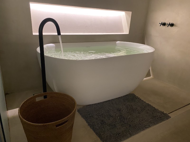 Curvena – Mid Valley City